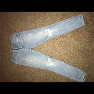 American Eagle Distressed Light Wash Skinny Jeans